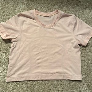 lululemon Swiftly Tech Relaxed Short Sleeve Cropped Tee
